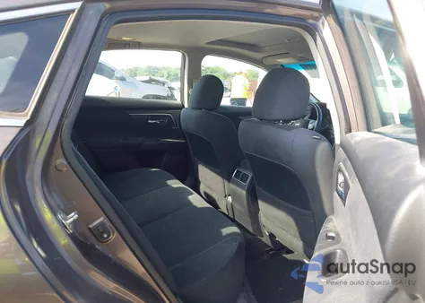 2015 Nissan Altima 2.5 Sv z USA, uszkodzony, nr VIN 1N4AL3AP1FC135526